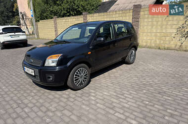 Хэтчбек Ford Fusion 2011 в 