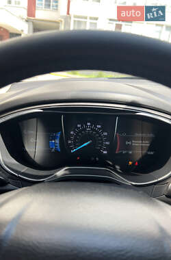 Седан Ford Fusion 2018 в 