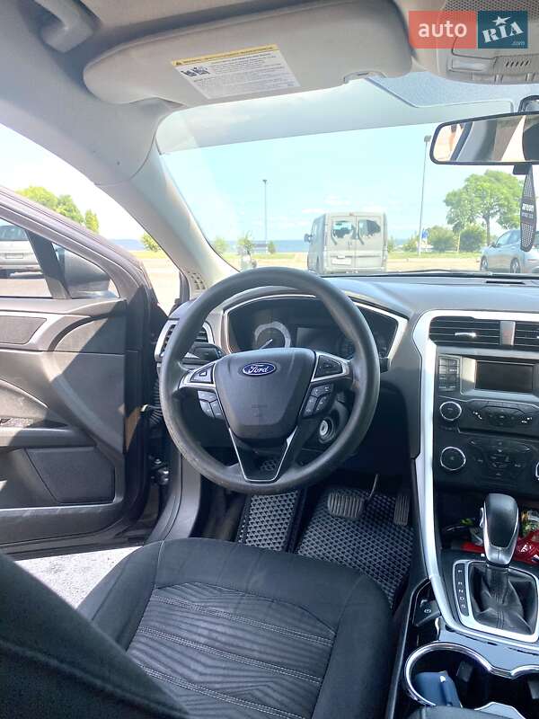Седан Ford Fusion 2015 в Черкассах