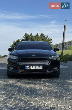 Седан Ford Fusion 2013 в 