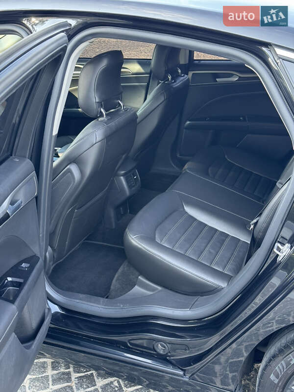 Седан Ford Fusion 2013 в Днепре