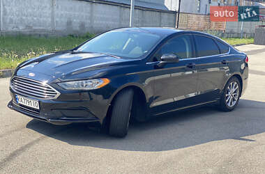 Седан Ford Fusion 2017 в 