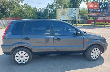 Хэтчбек Ford Fusion 2006 в 