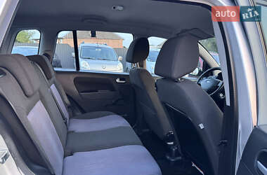 Хэтчбек Ford Fusion 2008 в 