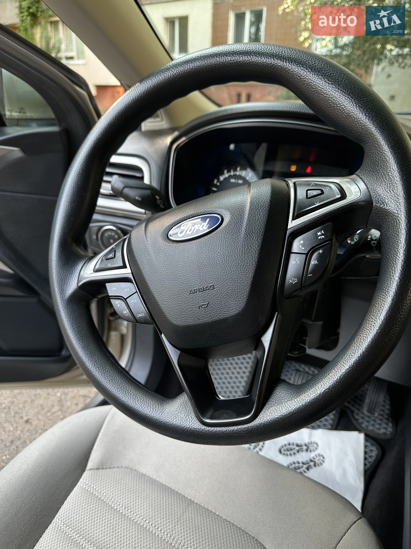 2017 Ford Fusion - мініатюра 14