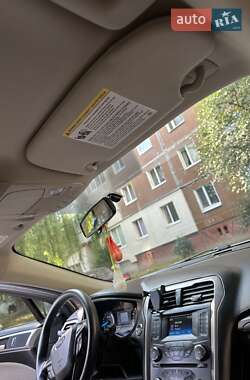 Седан Ford Fusion 2017 в 