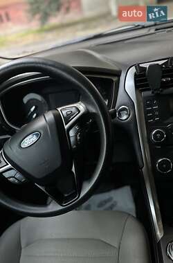 Седан Ford Fusion 2017 в Львове
