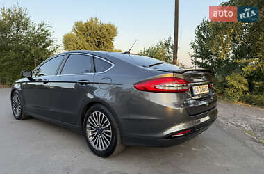 Седан Ford Fusion 2016 в 