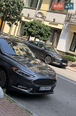 Седан Ford Fusion 2016 в 