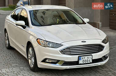 Седан Ford Fusion 2018 в 