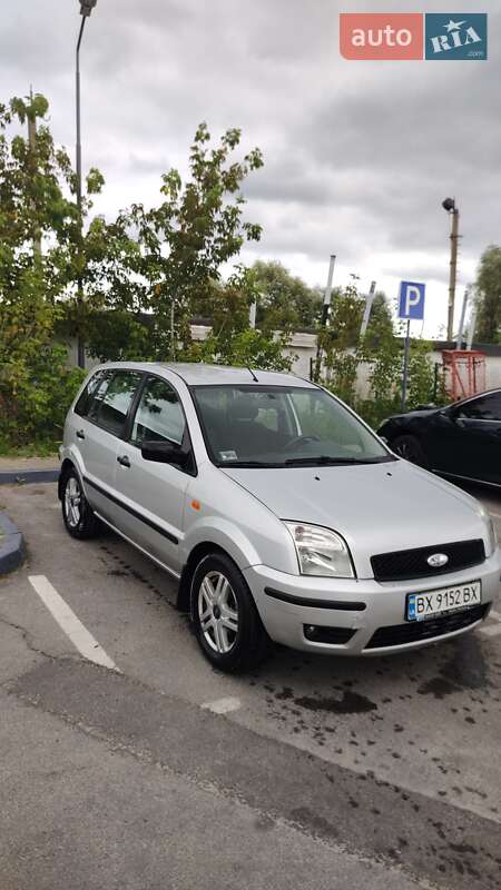 Ford Fusion 2004