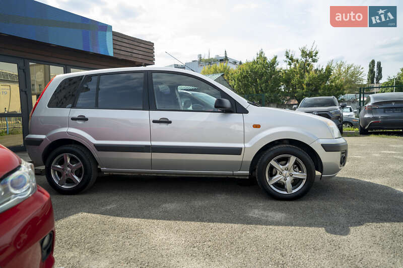 Хэтчбек Ford Fusion 2009 в Киеве фото 5 Хэтчбек Ford Fusion 2009 в Киеве