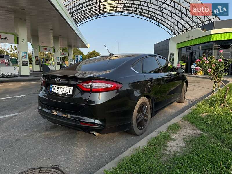 Седан Ford Fusion 2015 в Тернополе