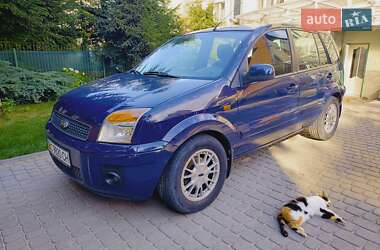 Хэтчбек Ford Fusion 2010 в 