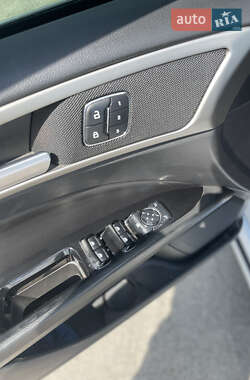 Седан Ford Fusion 2013 в 