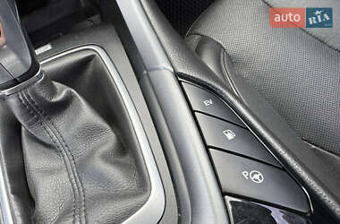 Седан Ford Fusion 2013 в 