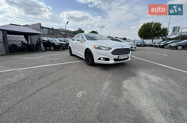 Седан Ford Fusion 2013 в 
