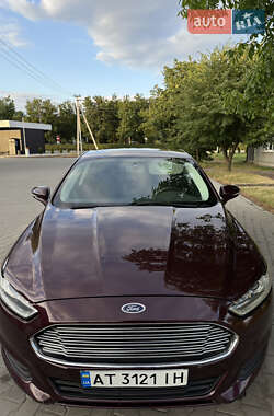 Седан Ford Fusion 2013 в 