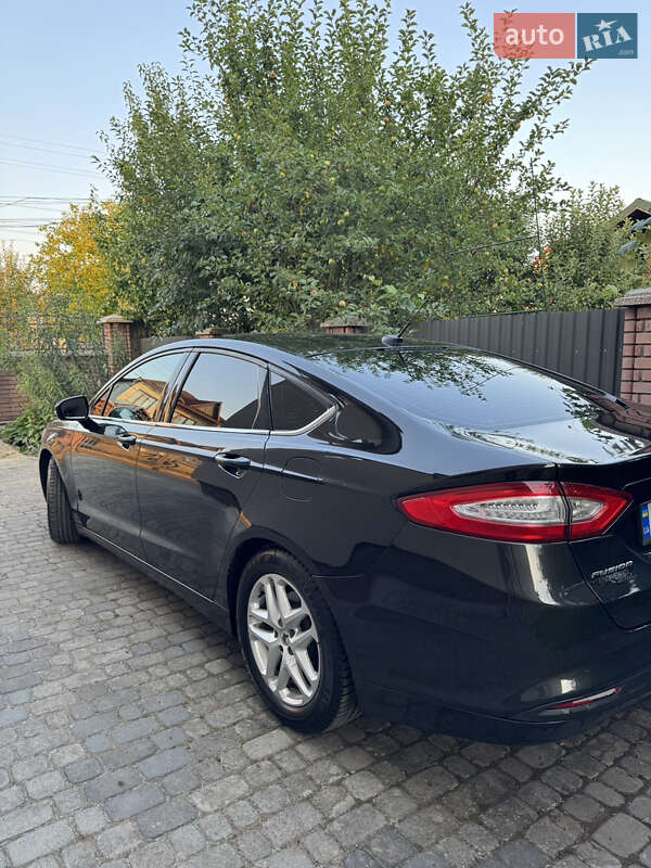 Седан Ford Fusion 2014 в Коломиї