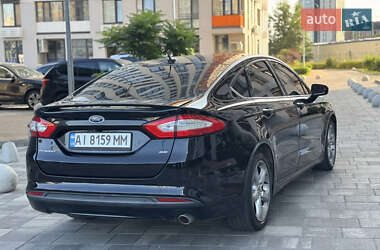 Седан Ford Fusion 2015 в 
