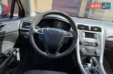 Седан Ford Fusion 2014 в 