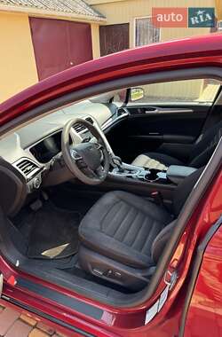 Седан Ford Fusion 2014 в 