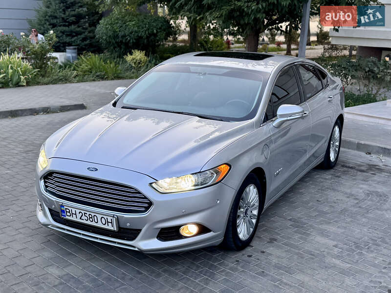 Ford Fusion 2014