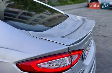 Седан Ford Fusion 2014 в 