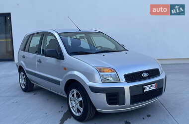 Хэтчбек Ford Fusion 2010 в 