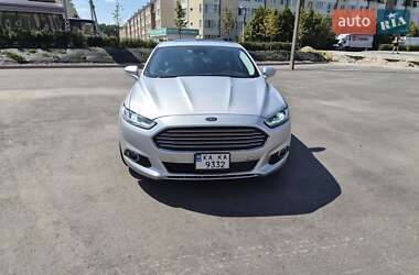 Седан Ford Fusion 2013 в 