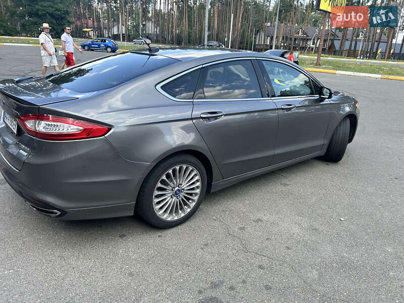 Седан Ford Fusion 2013 в Ирпене