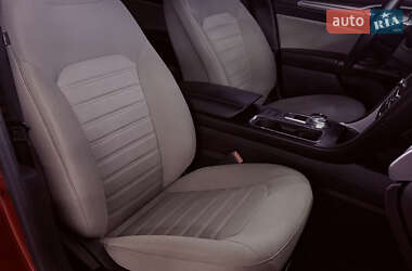 Седан Ford Fusion 2020 в 