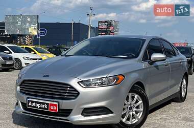 Седан Ford Fusion 2016 в Львові