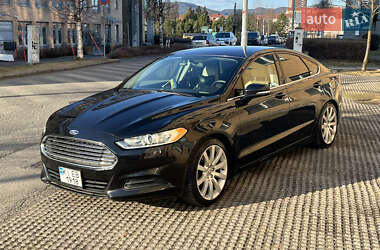 Седан Ford Fusion 2013 в 