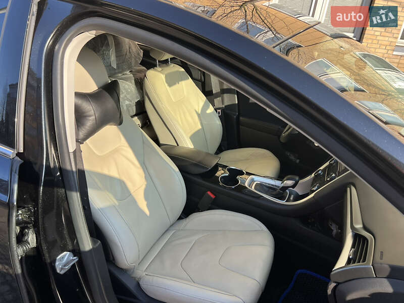 Седан Ford Fusion 2013 в Белой Церкви