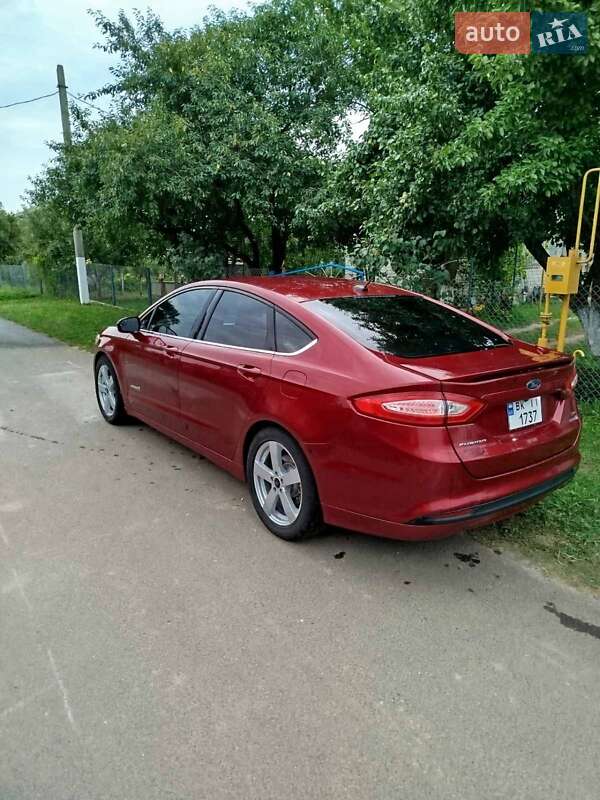 Седан Ford Fusion 2013 в Ровно