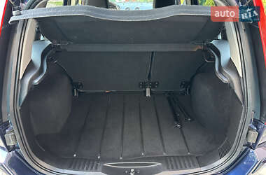 Хэтчбек Ford Fusion 2010 в 
