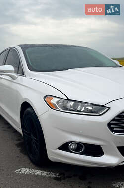 Седан Ford Fusion 2016 в Львове