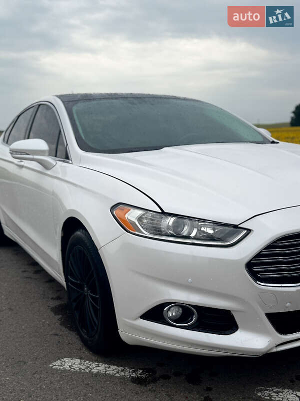 Седан Ford Fusion 2016 в Дубровиці фото 2 Седан Ford Fusion 2016 в Дубровиці