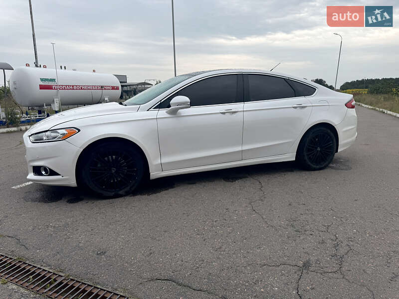 Седан Ford Fusion 2016 в Дубровиці фото 8 Седан Ford Fusion 2016 в Дубровиці