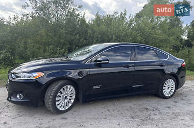 Седан Ford Fusion 2016 в 