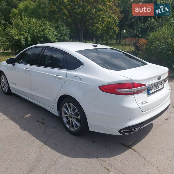 Седан Ford Fusion 2017 в Кременчуге
