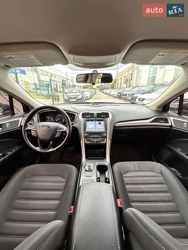 Седан Ford Fusion 2018 в Сумах