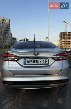 Седан Ford Fusion 2017 в 