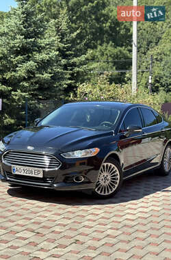 Седан Ford Fusion 2013 в Ужгороде