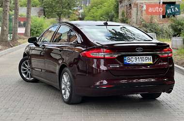 Седан Ford Fusion 2016 в 
