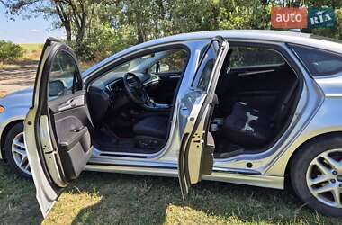 Седан Ford Fusion 2014 в 