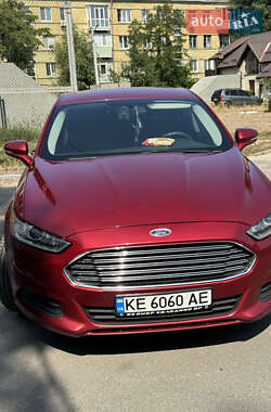 Седан Ford Fusion 2016 в Дніпрі