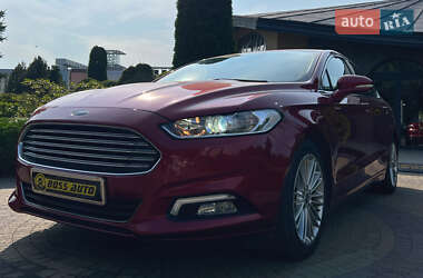 Седан Ford Fusion 2016 в 