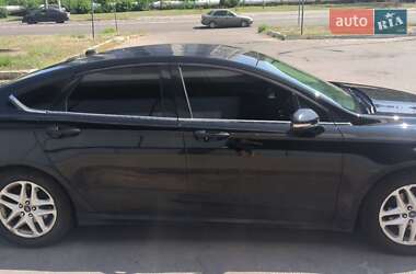 Седан Ford Fusion 2015 в 